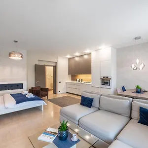  Apartmán New Luxury Apt With Ac&parking In The Center Of